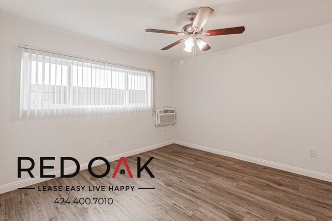 Building Photo - 14831 Delano St