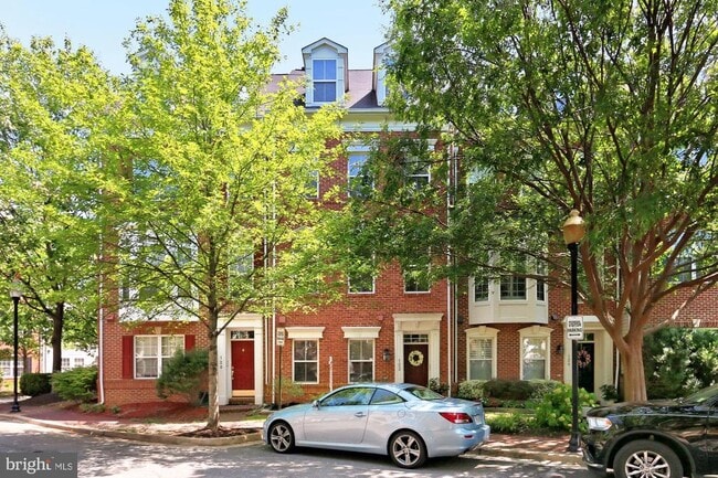 Building Photo - 122 Martin Ln