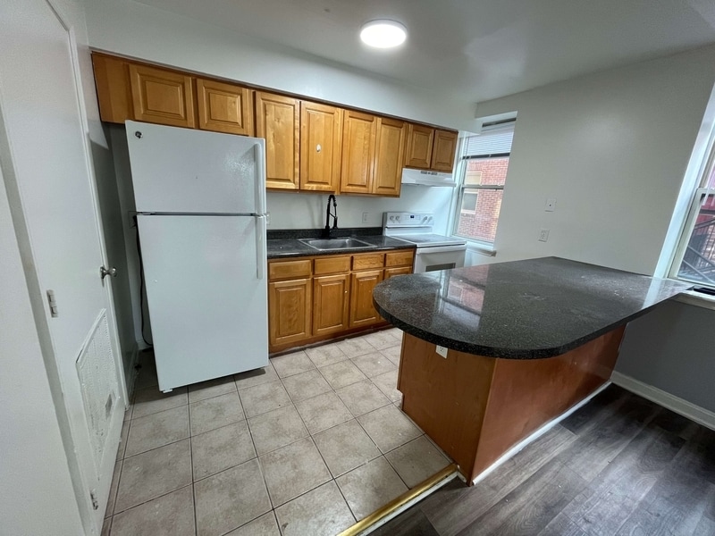 Photo - 2908 Reisterstown Road