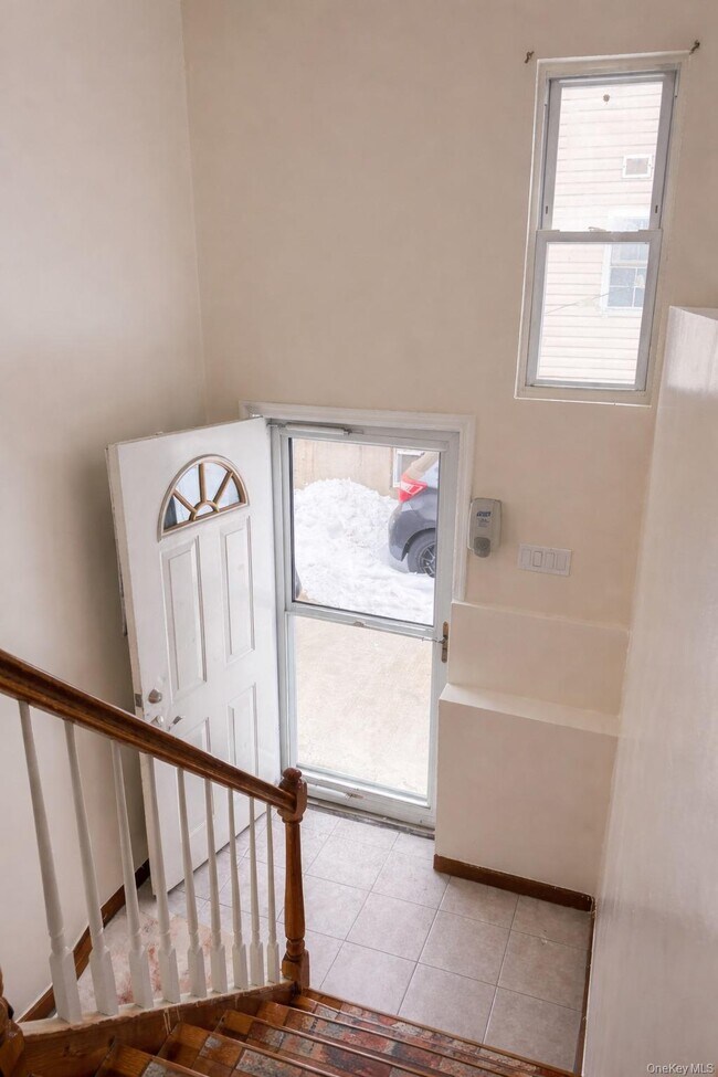 Foto del edificio - 153-17 110th Rd