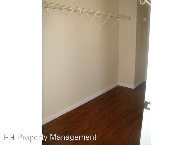 Building Photo - 4 br, 2.5 bath House - 8445 West Wing Drive