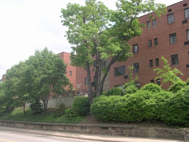 Foto del edificio - Highmont