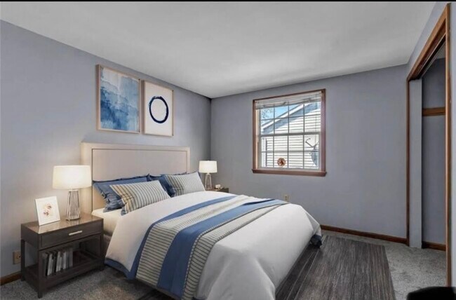 Foto del edificio - 26 Rushford Ln