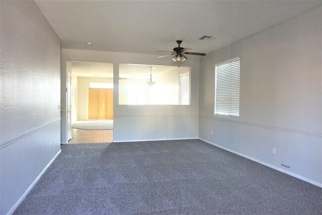 Foto del edificio - 7247 W St Charles Ave