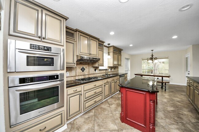 Foto del edificio - 1024 Glenview Dr