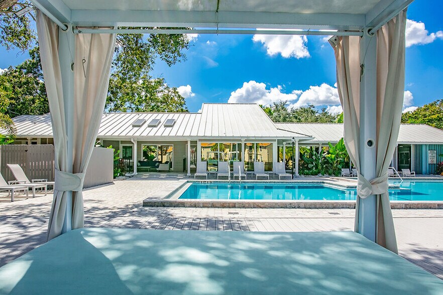 Trellis at the Lakes