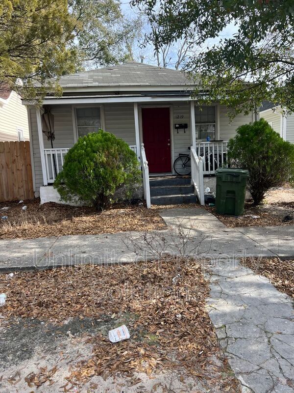 Primary Photo - 1219 S 6th St