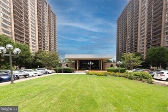 Building Photo - 3705 S George Mason Dr