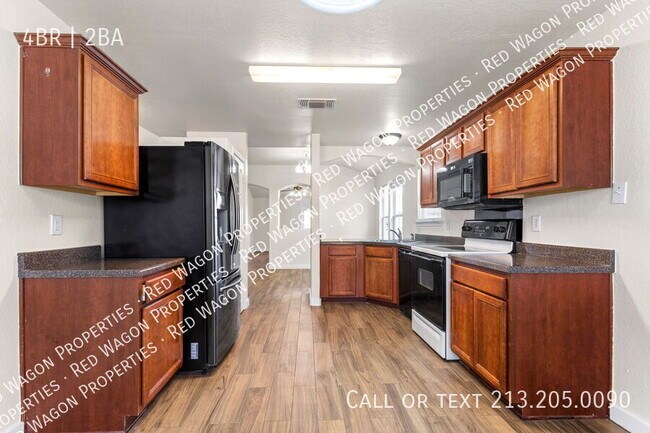 Building Photo - 8607 Cheyenne Bluff