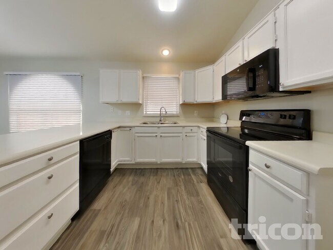 Foto del edificio - 8961 W Kathleen Rd