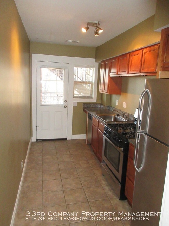 Building Photo - Union Hill Vintage Building Apartment