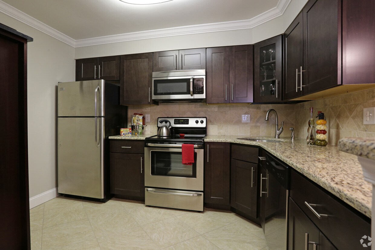 Meadowbrook Apartments Huntingdon Valley, PA