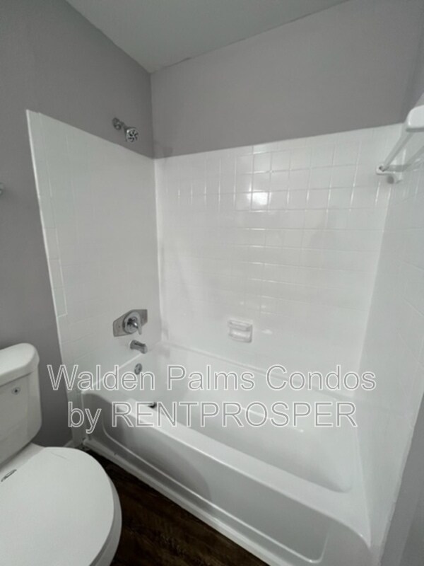 Foto principal - 4756 Walden Cir