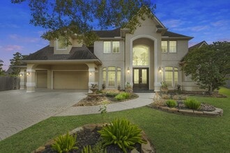 Building Photo - 3627 Vashon Ln