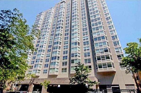 Building Photo - 720 W Gordon Terrace