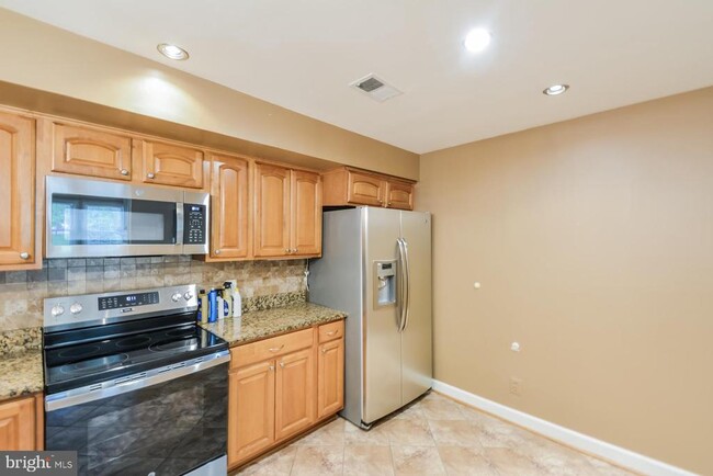 Foto del edificio - 12010 Ridge Knoll Dr