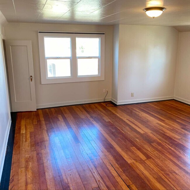 Foto del edificio - 348 W Birch Ct