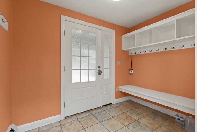 Building Photo - 80 Adams St