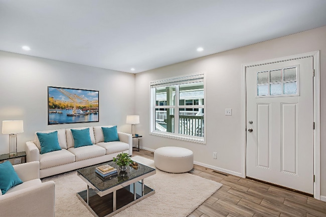 Photo - 311 Evans St Townhome