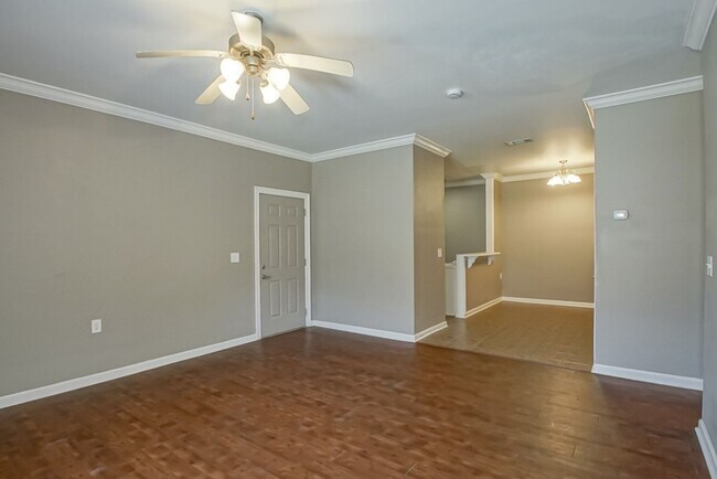 Foto del edificio - CONDO UNIT IN DENHAM SPRINGS