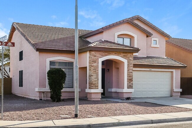 Building Photo - 15863 W Tasha Dr