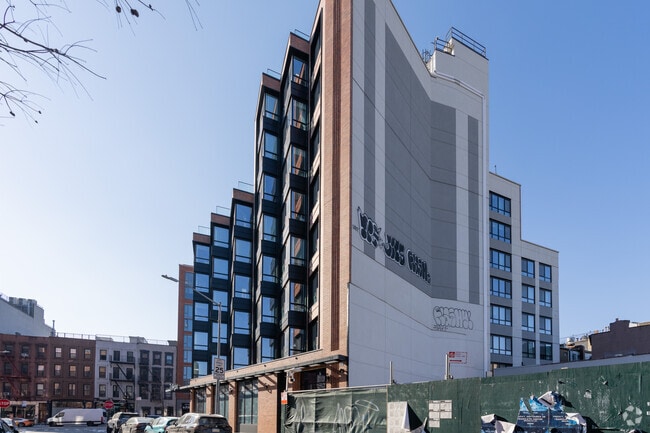 Building Photo - The Downing