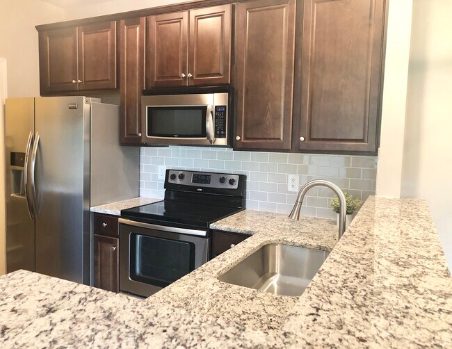 Building Photo - 4844 Bevendean Dr