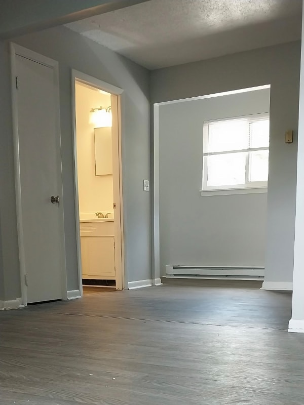 Photo - 139 Hendricks Blvd Apartment