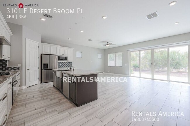 Building Photo - 4BD house in Layton Lakes!