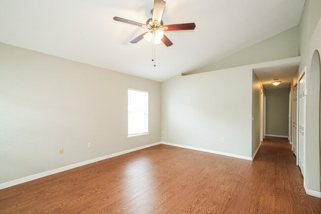 Foto del edificio - 3457 Bellericay Ln