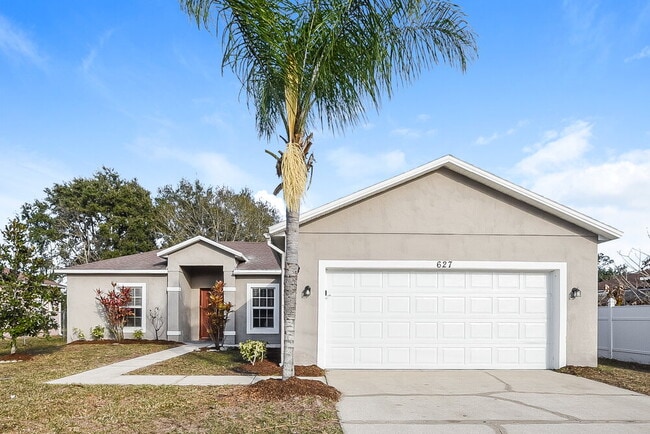 Building Photo - 627 Cotulla Dr