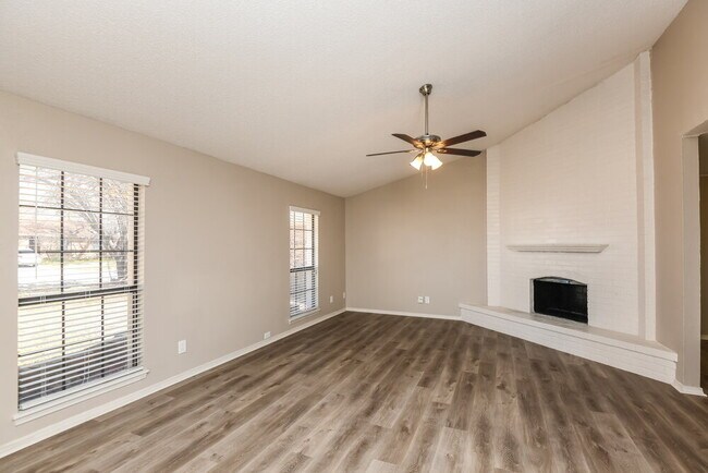 Building Photo - 1709 Lewis Trail