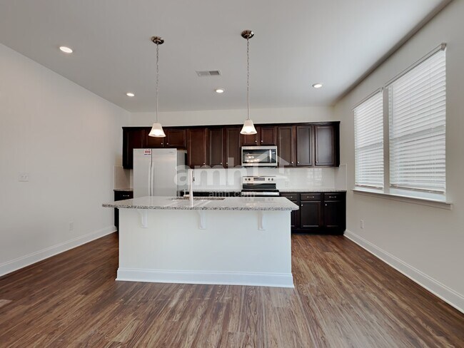 Building Photo - 132 Garrison Grv Ct