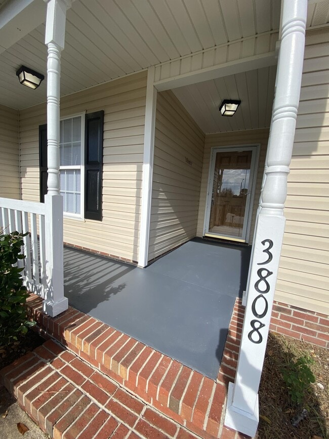 Building Photo - 3808 Raider Ct