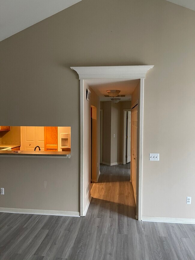 Foto del edificio - 3582 Whitaker Dr