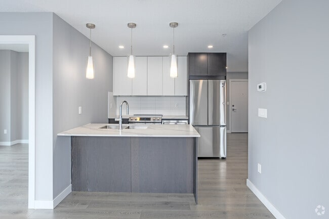 2BR, 1BA - 778SF - Kitchen - The View