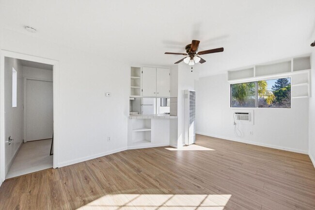 Foto del edificio - 614 Redwood Ave