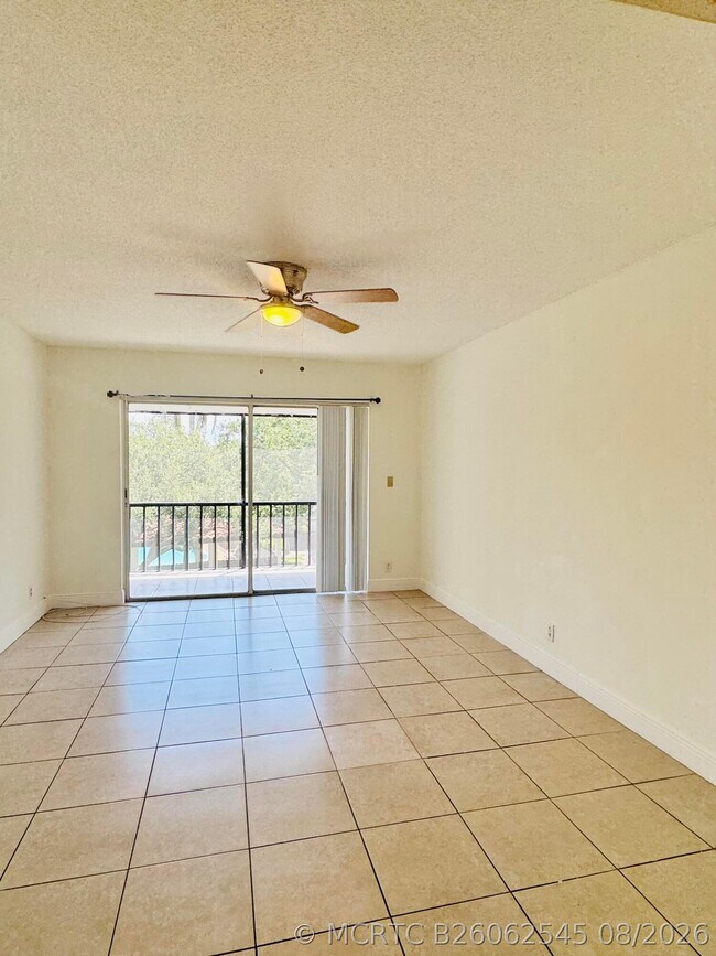 Foto del edificio - 480 NW 20th St