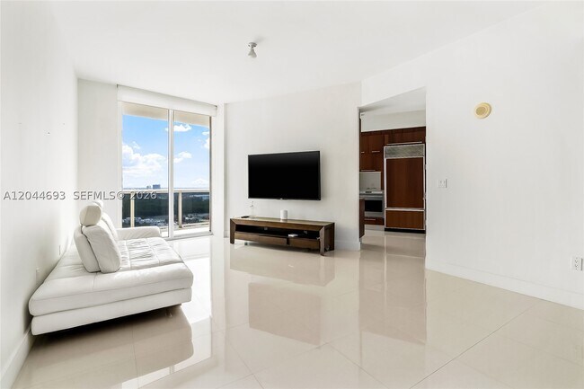 Foto del edificio - 16001 Collins Ave