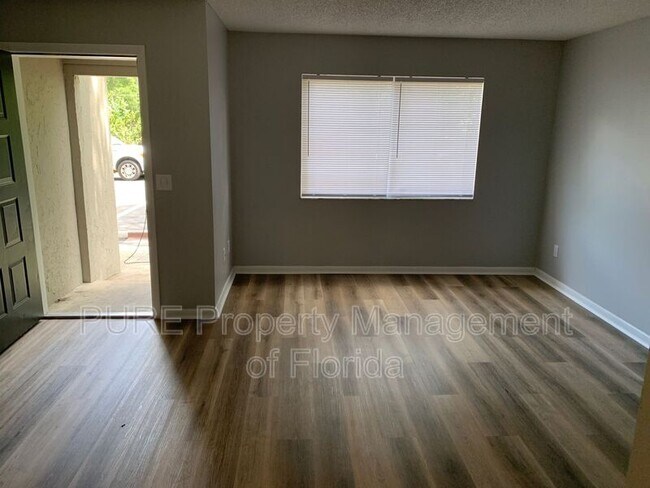 Foto del edificio - 2508 NW 3rd Ave