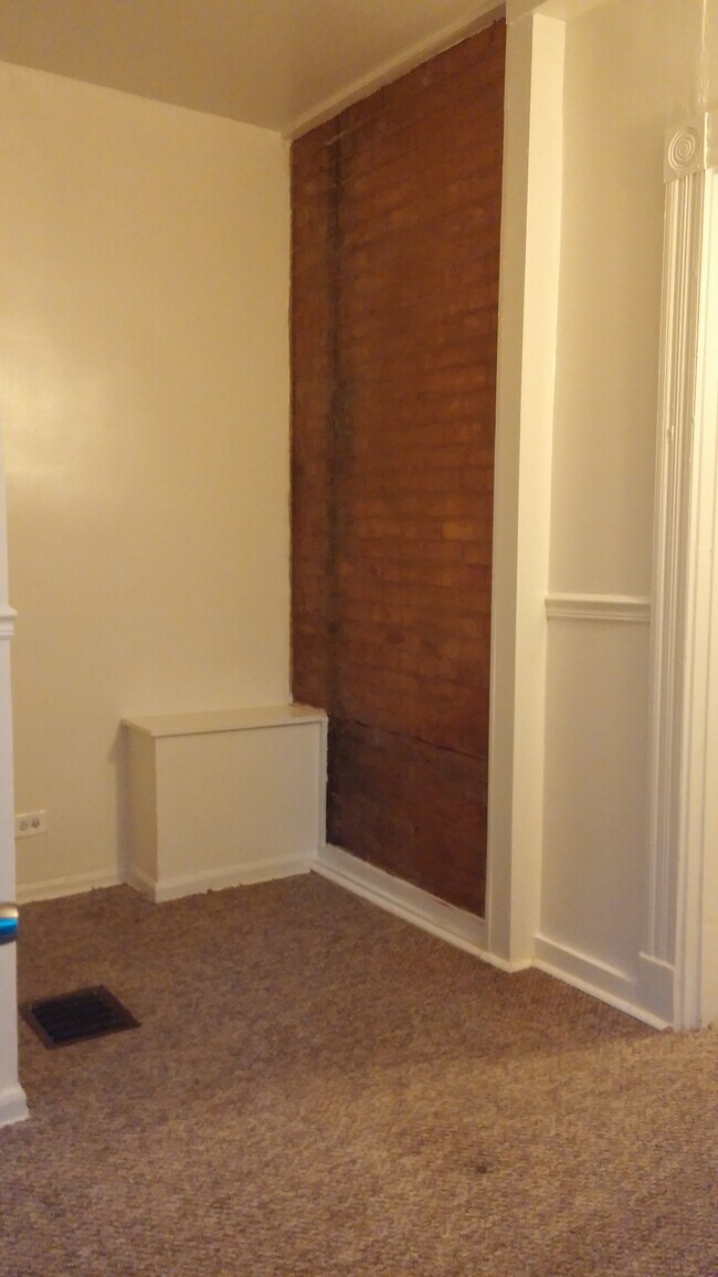bonus nook perfect for home office - 2704 Eden Ave