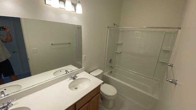 Building Photo - 1484 Encantada Ave