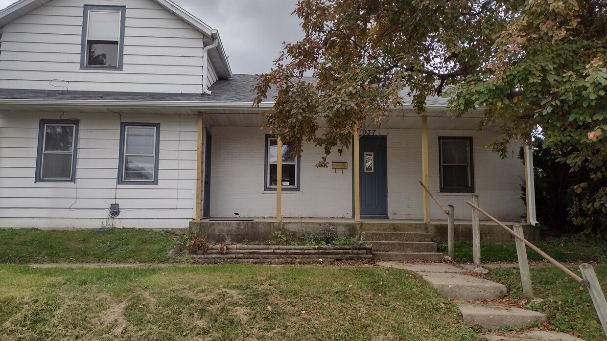 Primary Photo - 637 W Ringold St