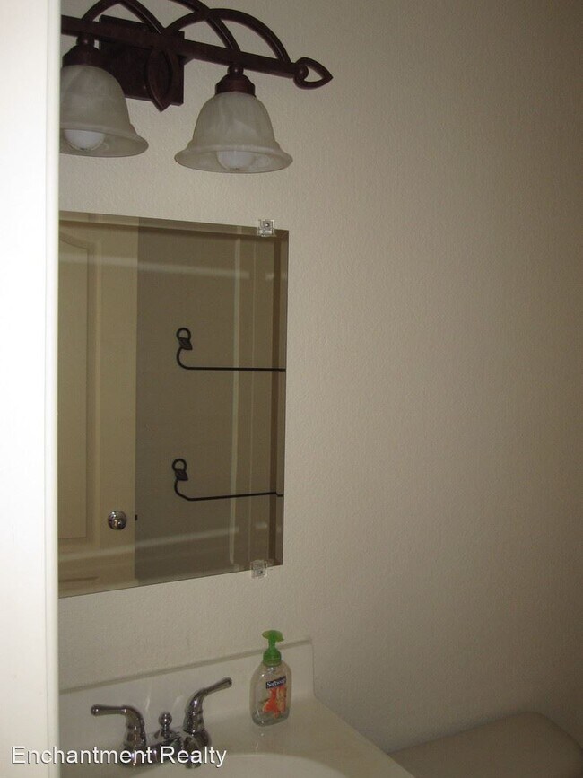Foto del edificio - 2 br, 2 bath House - 120 Ridge Road