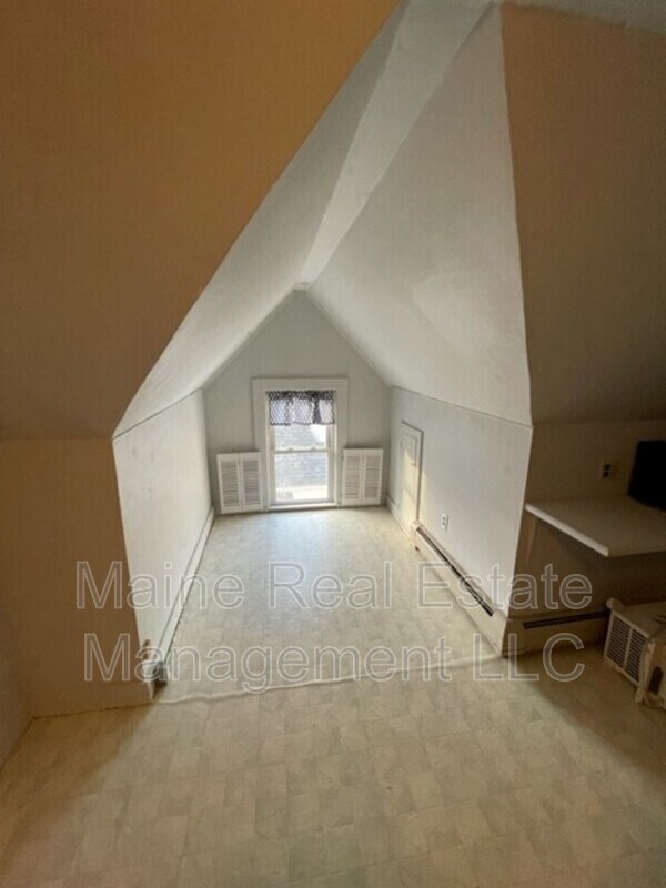 13 High St Unit Apt. 3, Waterville, ME 04901 Condo for Rent in