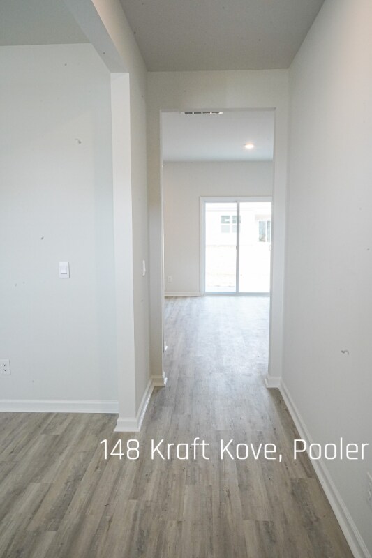 Building Photo - 148 Kraft Kove