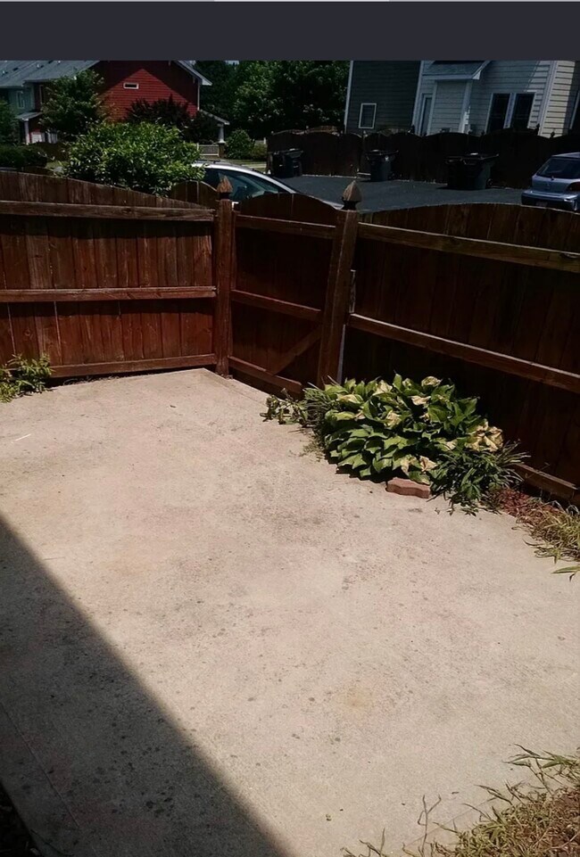 Foto del edificio - 1109 Bungalow Park Dr