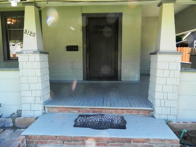 Foto del edificio - 3120 Clay St
