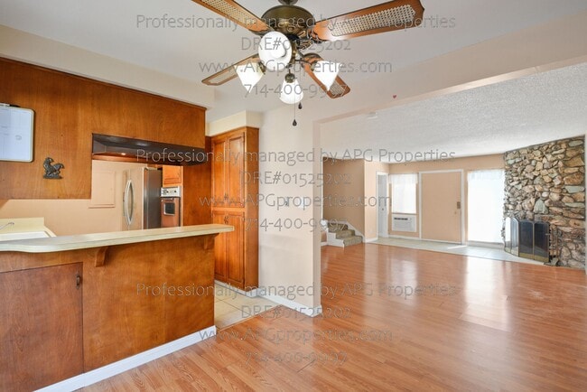 Foto del edificio - 315 N Acacia Ave