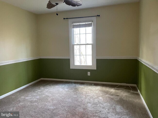 Building Photo - 503 Berkshire Way